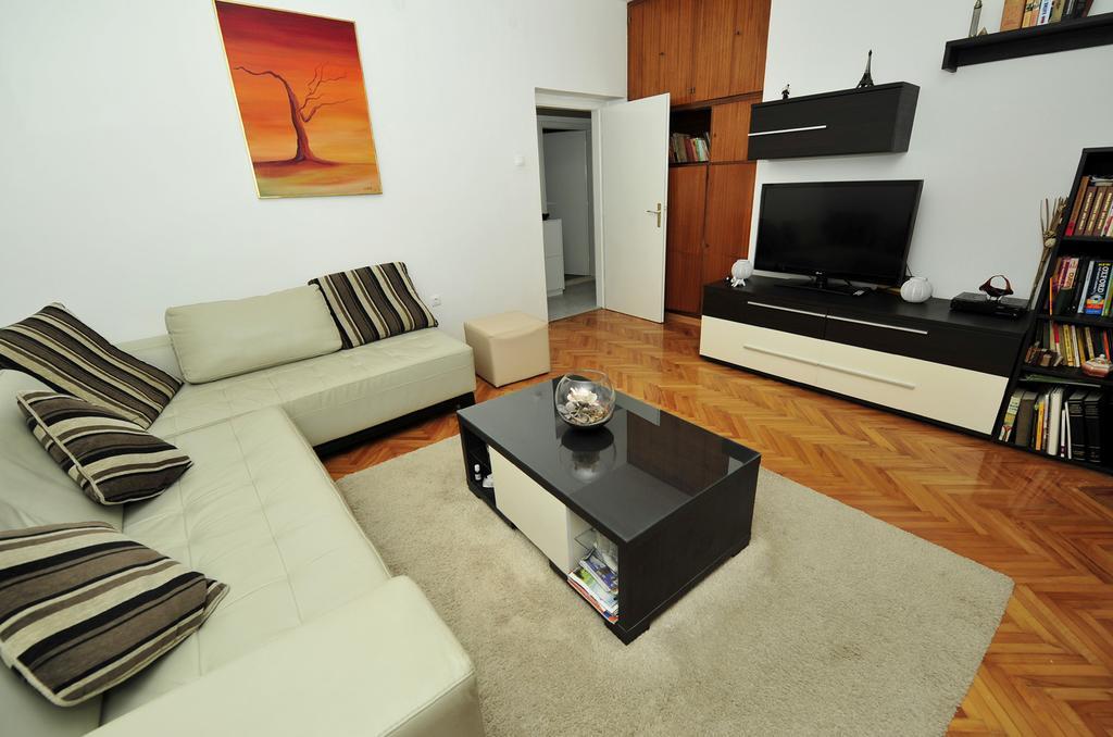 Green Garden Apartment สปลิท ภายนอก รูปภาพ