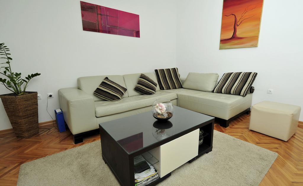 Green Garden Apartment สปลิท ภายนอก รูปภาพ