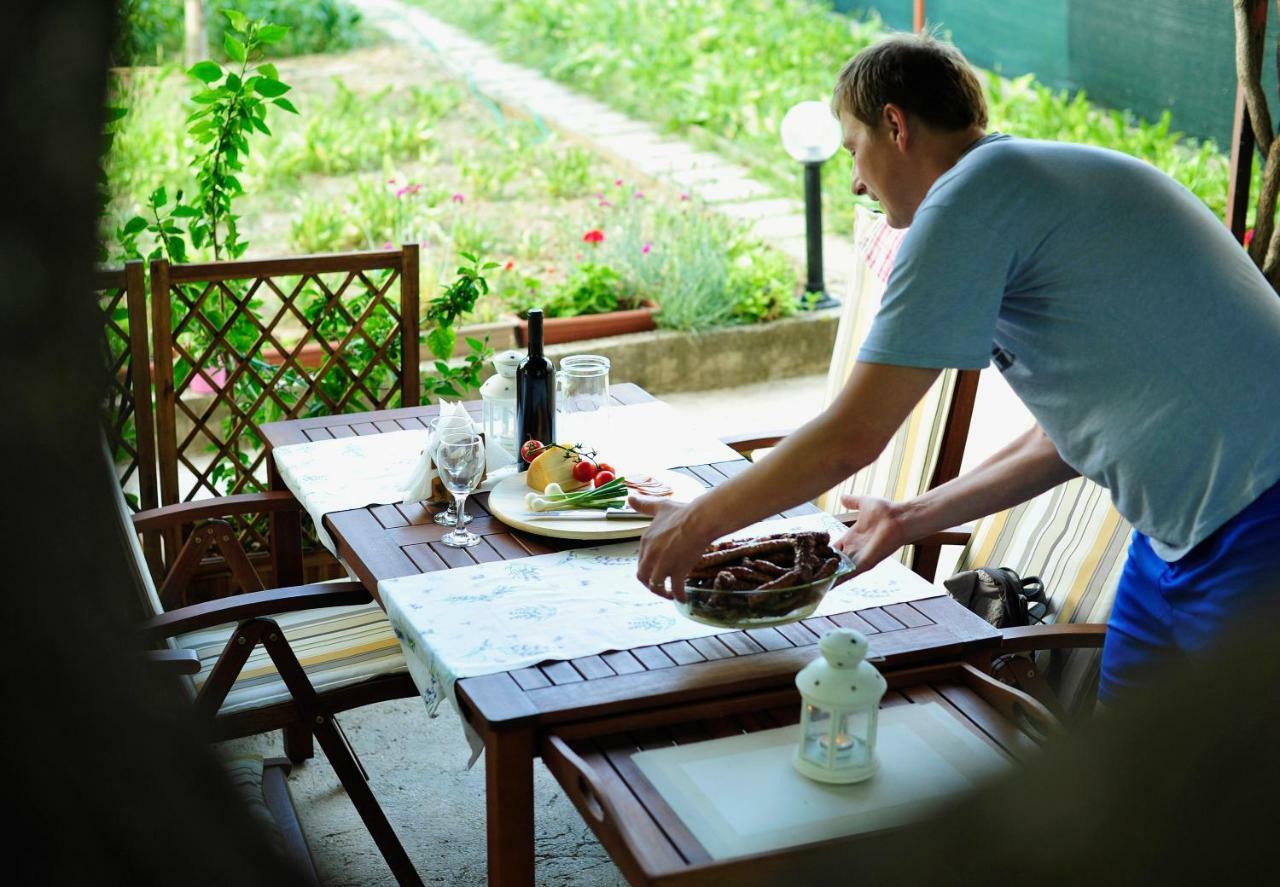 Green Garden Apartment สปลิท ภายนอก รูปภาพ
